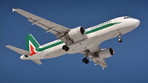 Alitalia dà il via libera al licenziamento di 2.688 dipendenti